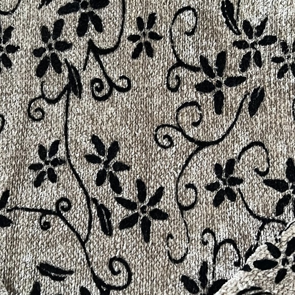 Sarah Spencer Chenille Scoop Neck Pullover Sweater Small - Picture 2 of 6